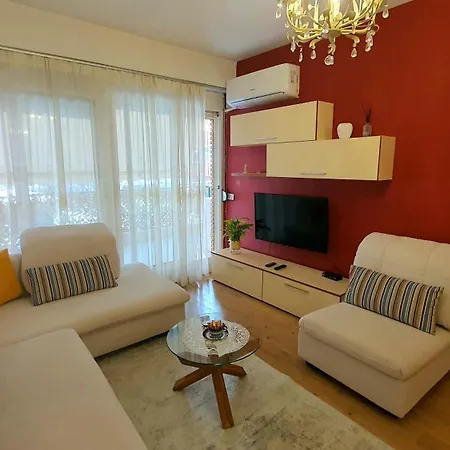 Cozy Corner Apartment Tirana
